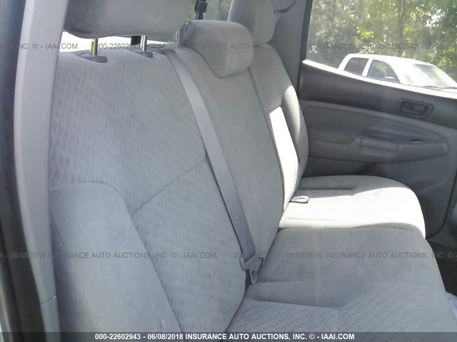 3TMLU4EN7AM040068 - 2010 TOYOTA TACOMA DOUBLE CAB ვერცხლისფერი ფოტო 8