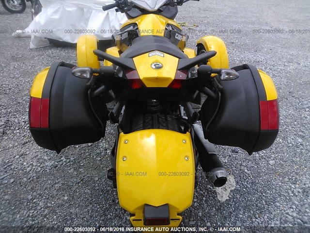 2BXJABC15AV000124 - 2010 CAN-AM SPYDER ROADSTER RS YELLOW photo 6