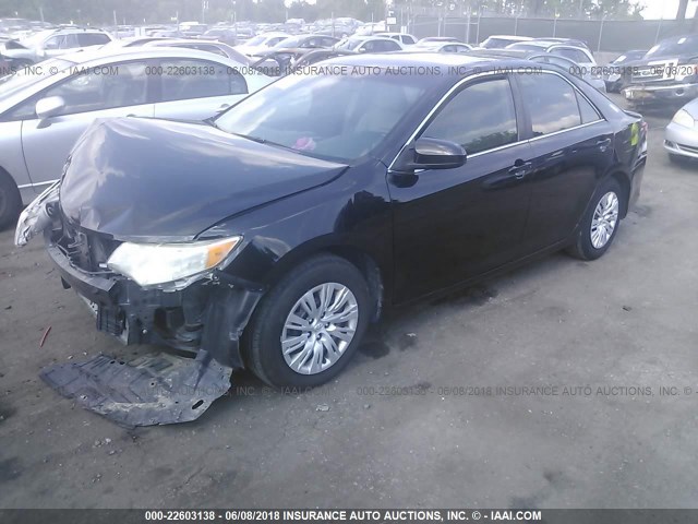 4T1BF1FK7CU626322 - 2012 TOYOTA CAMRY SE/LE/XLE BLACK photo 2