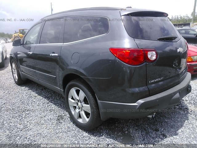 1GNER33D09S136956 - 2009 CHEVROLET TRAVERSE LTZ GRAY photo 3