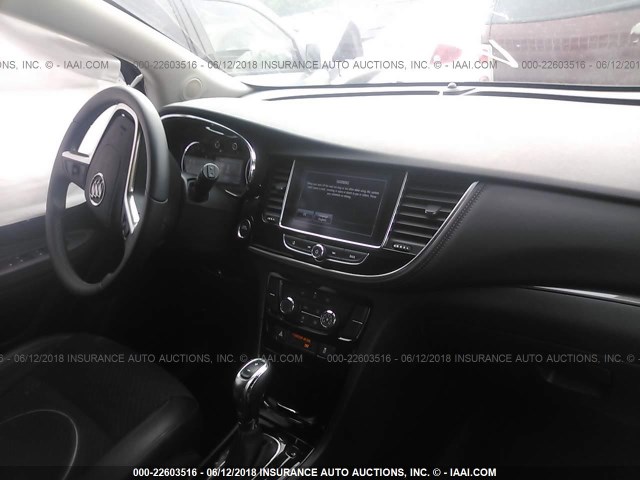 KL4CJESB0HB087107 - 2017 BUICK ENCORE PREFERRED Kastanienbraun Foto 5