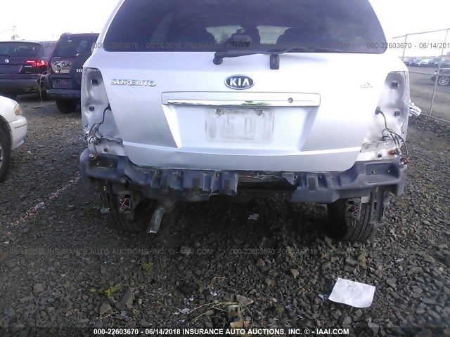 KNDJC733565636628 - 2006 KIA SORENTO EX/LX SILVER photo 6