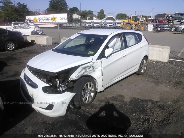 KMHCU5AE7CU019758 - 2012 HYUNDAI ACCENT GLS/GS/SE WHITE photo 2