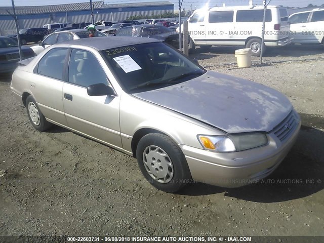 4T1BG22K5WU192740 - 1998 TOYOTA CAMRY CE/LE/XLE TAN photo 1