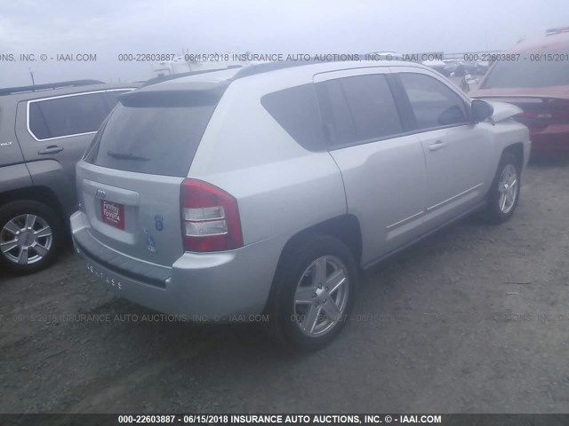 1J4NF4FB8AD591462 - 2010 JEEP COMPASS SPORT SILVER photo 4