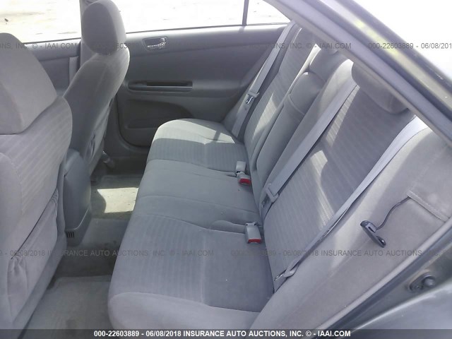 4T1BE32K05U969299 - 2005 TOYOTA CAMRY LE/XLE/SE ნაცრისფერი ფოტო 8