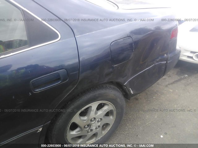 4T1BF22K1XU931946 - 1999 TOYOTA CAMRY LE/XLE BLUE photo 6