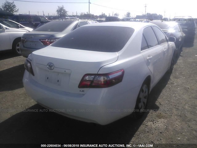 4T1BE46K87U541693 - 2007 TOYOTA CAMRY NEW GENERAT CE/LE/XLE/SE WHITE photo 4