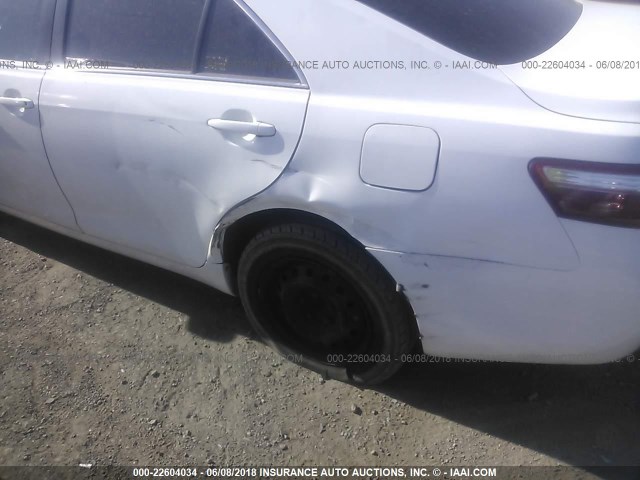 4T1BE46K87U541693 - 2007 TOYOTA CAMRY NEW GENERAT CE/LE/XLE/SE WHITE photo 6