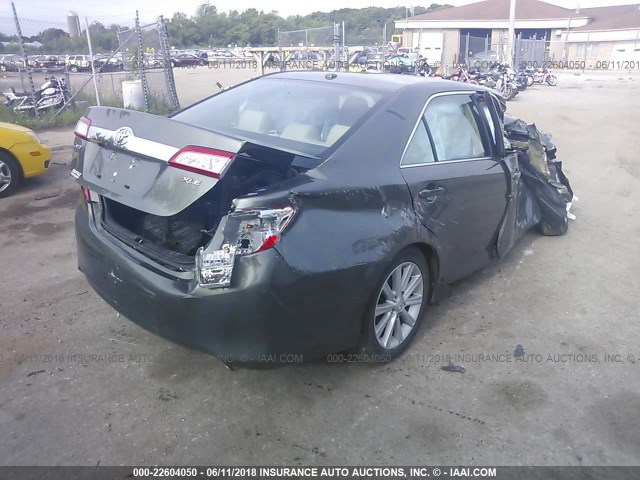 4T4BF1FKXCR228494 - 2012 TOYOTA CAMRY SE/LE/XLE 灰色 照片 4