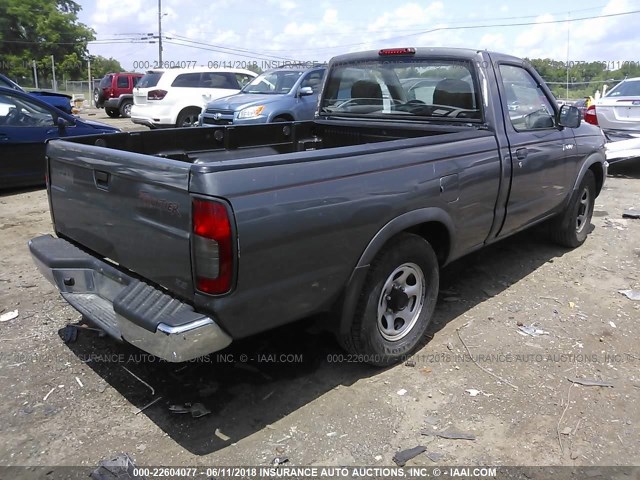 1N6DD21S0YC352763 - 2000 NISSAN FRONTIER XE GRAY photo 4