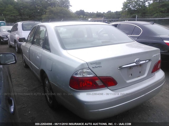 4T1BF28B03U301238 - 2003 TOYOTA AVALON XL/XLS SILVER photo 3