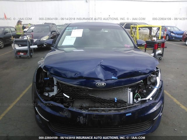 5XXGT4L34JG194096 - 2018 KIA OPTIMA LX/S BLUE photo 6