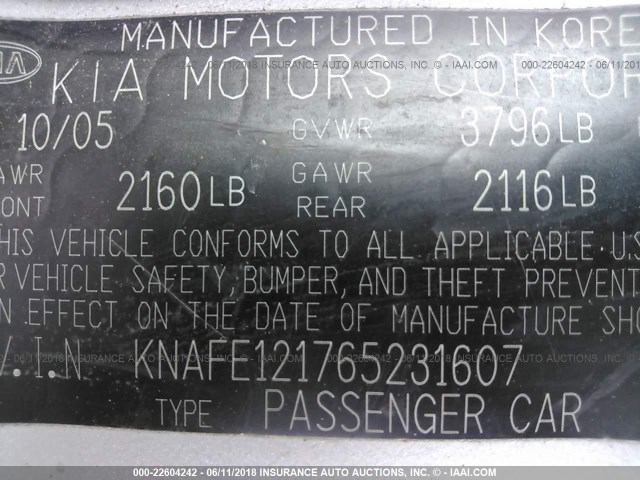 KNAFE121765231607 - 2006 KIA NEW SPECTRA LX/EX SILVER photo 9