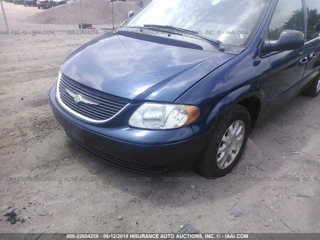 2C4GP74L52R792355 - 2002 CHRYSLER TOWN & COUNTRY EX BLUE photo 6