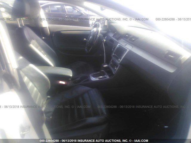 WVWHL93CX9E546115 - 2009 VOLKSWAGEN CC LUXURY 白色 照片 5