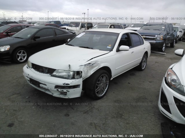 JN1CA21D0XT818945 - 1999 NISSAN MAXIMA GLE/GXE/SE WHITE photo 2