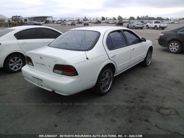 JN1CA21D0XT818945 - 1999 NISSAN MAXIMA GLE/GXE/SE WHITE photo 4