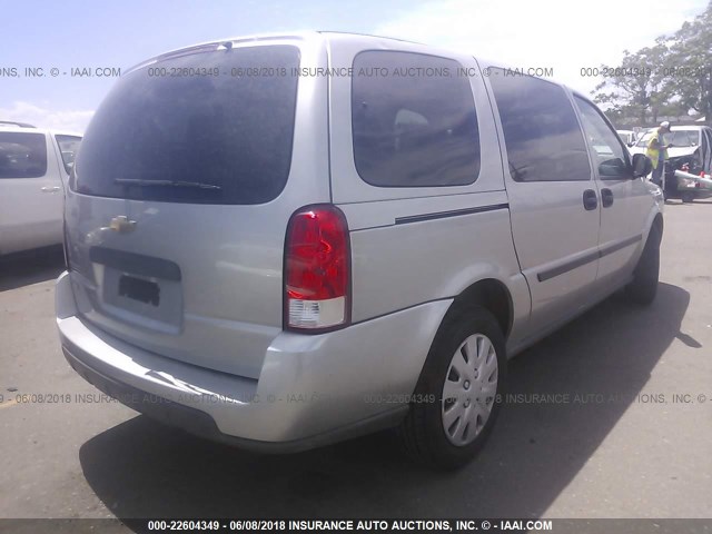 1GNDV23WX8D175589 - 2008 CHEVROLET UPLANDER LS SILVER photo 4