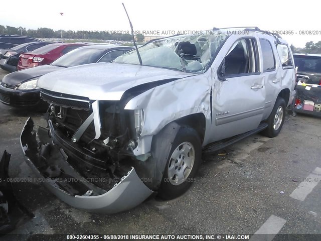 1GNSKBE09DR243564 - 2013 CHEVROLET TAHOE K1500 LT SILVER photo 2