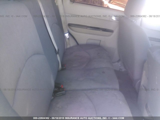 4F2CZ02Z38KM13156 - 2008 MAZDA TRIBUTE I WHITE photo 8