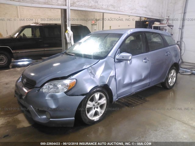 2T1KR30E85C415317 - 2005 TOYOTA COROLLA MATRIX XR BLUE photo 2