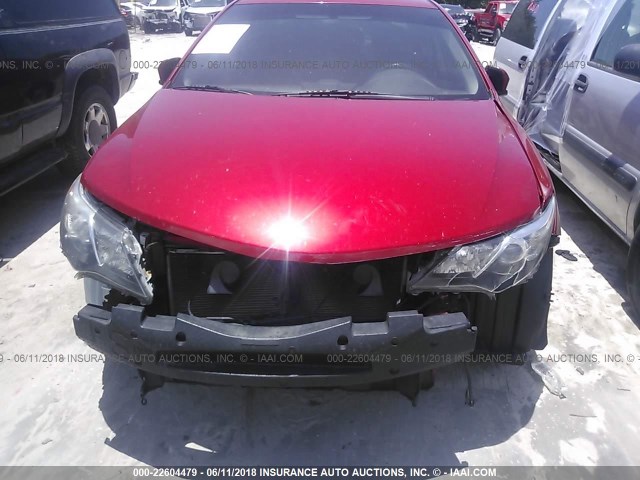 4T1BF1FKXCU624306 - 2012 TOYOTA CAMRY SE/LE/XLE წითელი ფოტო 6