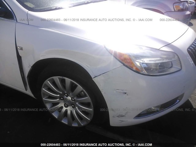 W04GS5EC7B1012825 - 2011 BUICK REGAL CXL WHITE photo 6