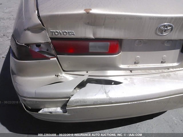 JT2BF22K0W0128533 - 1998 TOYOTA CAMRY CE/LE/XLE 棕色 照片 6