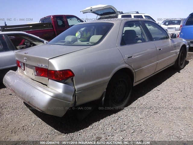 JT2BG22K7Y0530971 - 2000 TOYOTA CAMRY CE/LE/XLE TAN photo 4
