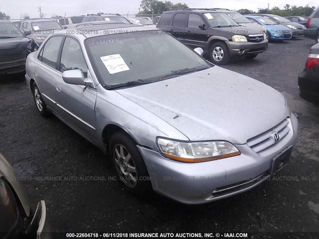 1HGCG56752A159475 - 2002 HONDA ACCORD SE SILVER photo 1