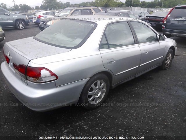 1HGCG56752A159475 - 2002 HONDA ACCORD SE SILVER photo 4