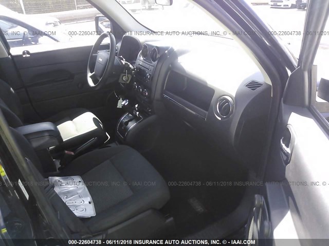 1J4NT1GA8AD638177 - 2010 JEEP PATRIOT SPORT BLACK photo 5