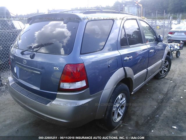 KNDJC733X55444751 - 2005 KIA SORENTO EX/LX BLUE photo 4