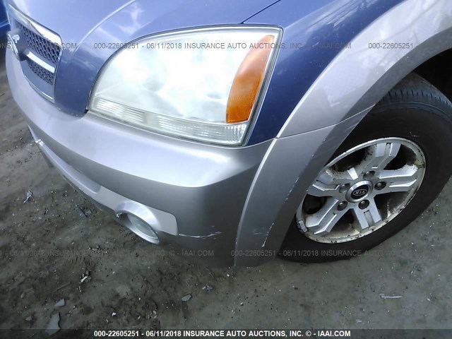 KNDJC733X55444751 - 2005 KIA SORENTO EX/LX BLUE photo 6