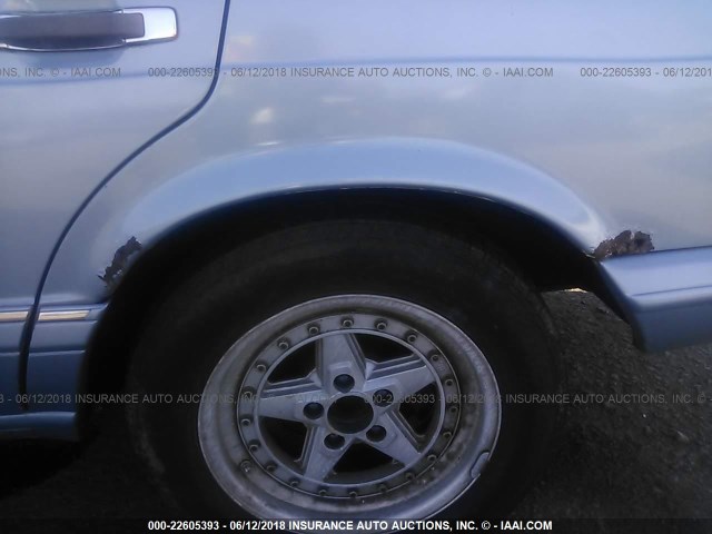 WDBCB25D5GA269015 - 1986 MERCEDES-BENZ 300 SDL Light Blue photo 6