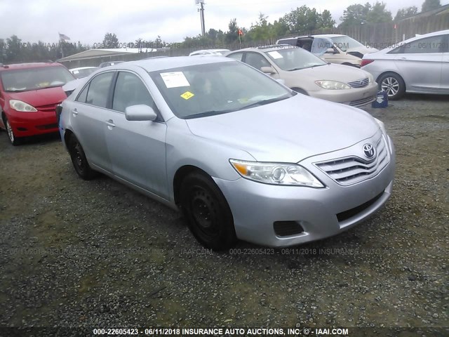 4T1BF3EK1AU116249 - 2010 TOYOTA CAMRY SE/LE/XLE 银色 照片 1