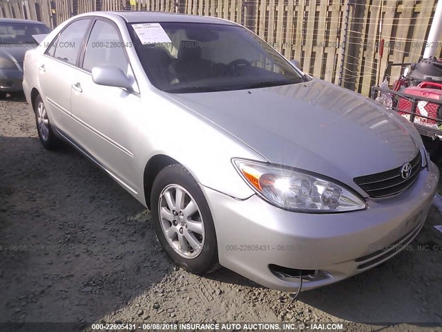 JTDBE30K930197512 - 2003 TOYOTA CAMRY LE/XLE SILVER photo 1