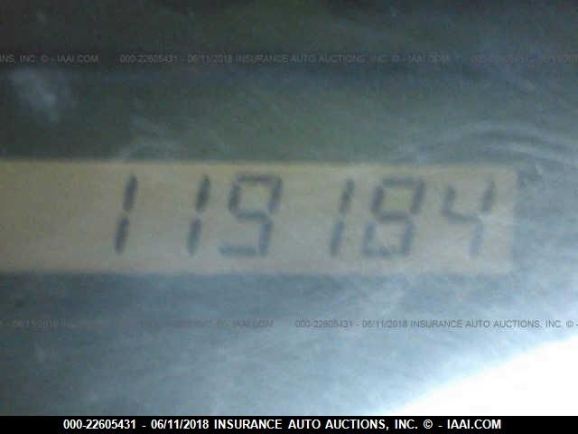 JTDBE30K930197512 - 2003 TOYOTA CAMRY LE/XLE Silber Foto 7