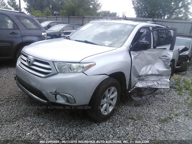 5TDBK3EH7BS067147 - 2011 TOYOTA HIGHLANDER SE SILVER photo 2