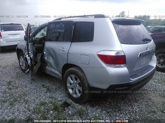 5TDBK3EH7BS067147 - 2011 TOYOTA HIGHLANDER SE SILVER photo 3