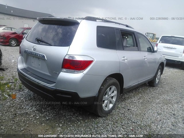 5TDBK3EH7BS067147 - 2011 TOYOTA HIGHLANDER SE SILVER photo 4