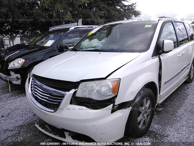2A4RR5DG5BR681549 - 2011 CHRYSLER TOWN & COUNTRY TOURING WHITE photo 6