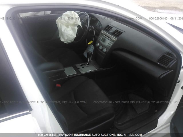 4T1BE46K37U555498 - 2007 TOYOTA CAMRY NEW GENERAT CE/LE/XLE/SE WHITE photo 5