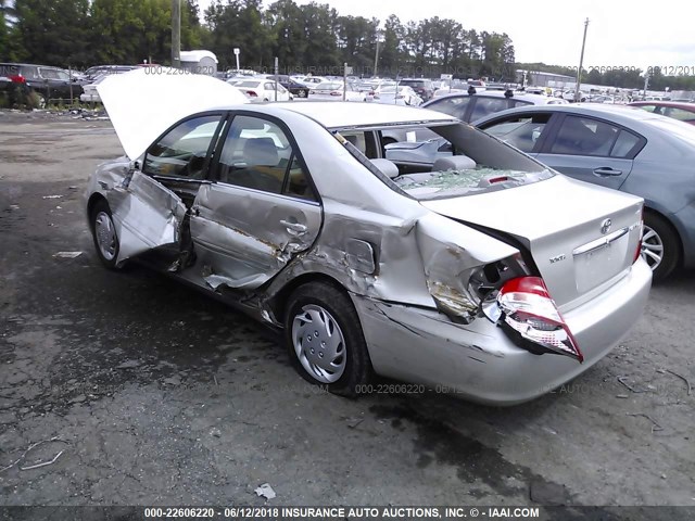 JTDBE32K530163015 - 2003 TOYOTA CAMRY LE/XLE SILVER photo 6