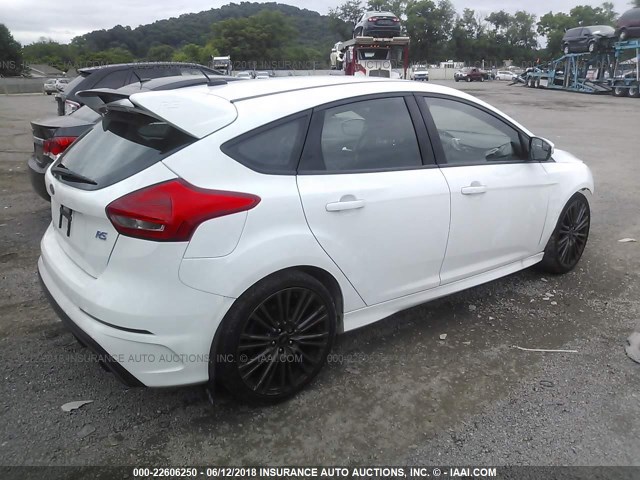 WF0DP3TH3H4121980 - 2017 FORD FOCUS RS WHITE photo 4