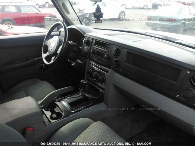 1J8HG48K36C342554 - 2006 JEEP COMMANDER ნაცრისფერი ფოტო 5