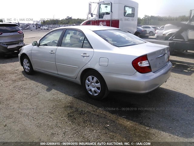 4T1BE32K33U124072 - 2003 TOYOTA CAMRY LE/XLE/SE Gümüş foto 3