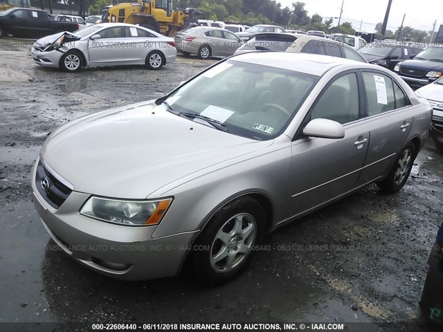 5NPEU46F86H053649 - 2006 HYUNDAI SONATA GLS/LX GOLD photo 2