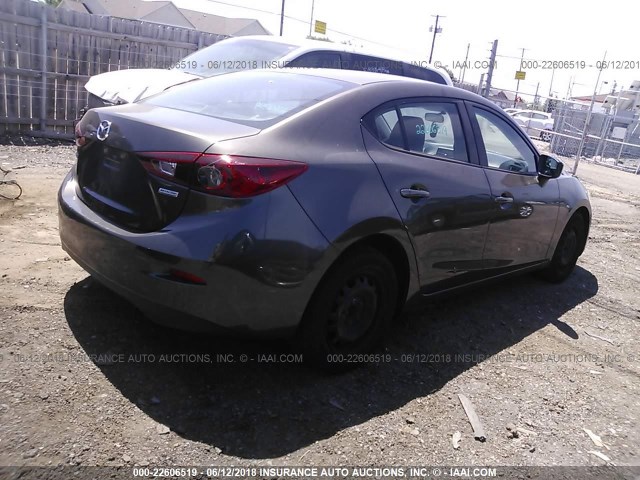 JM1BM1T70F1242995 - 2015 MAZDA 3 SV GRAY photo 4